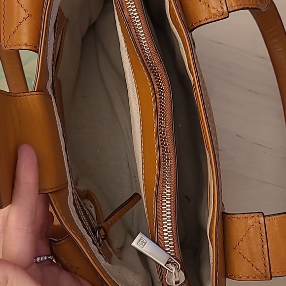 EUC Y2K Micheal Kors Brown Leather Tote/Shoulder Bag with Silver Hardware - Picture 8 of 17